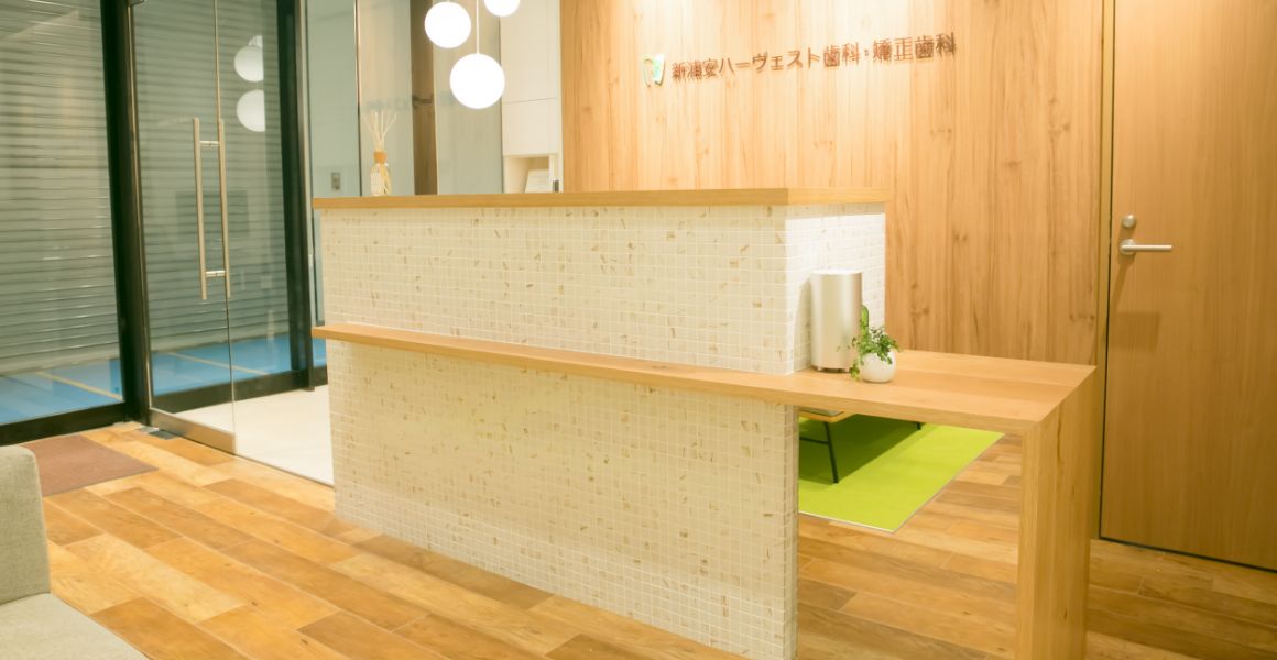 清潔感溢れる白基調の内装